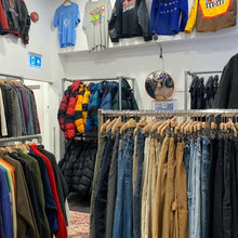 Load image into Gallery viewer, Pure Vintage Clothing