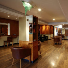 Load image into Gallery viewer, Metropolis Hairdressing